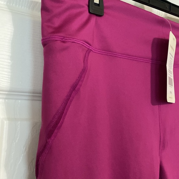 Fabletics - Picture 6 of 11